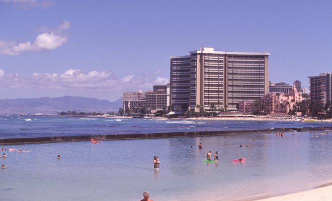 Waikiki-ocean-fun-scene-Jun.'02
